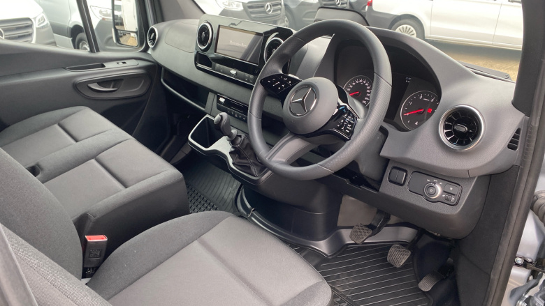 Mercedes-Benz Sprinter 315Cdi L2 Diesel Rwd 3.5t H2 Pro Van